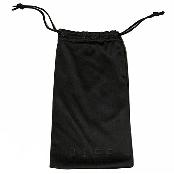 DIFF Heidi Sunglasses Matte Black Frame Grey Gradient Lenses Sharp Cat Eye NIB - Picture 14 of 16